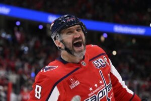 Flyers Capitals Hockey