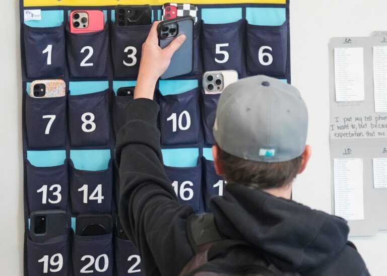 US Phones in School