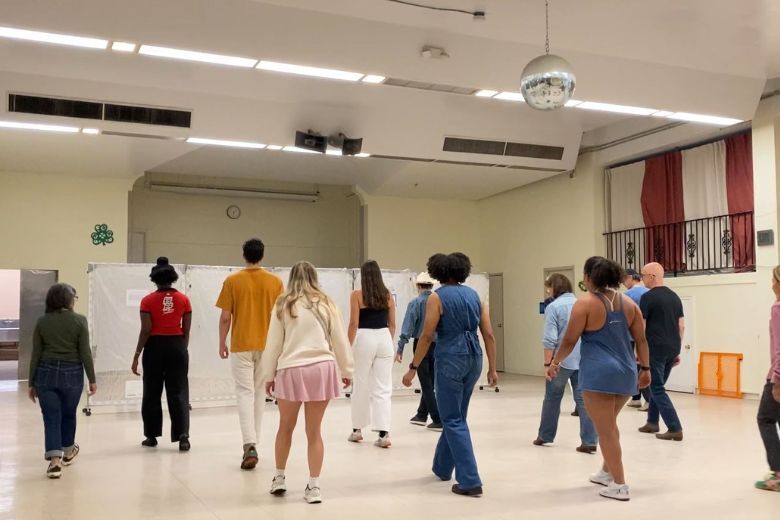 People dancing