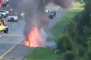 Car Fire in Laurel Photo