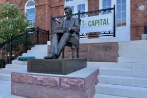 Abraham Lincoln Statue