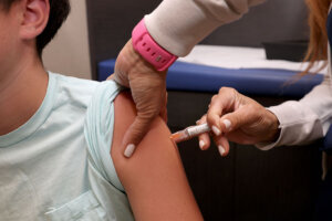 Children get their immunizations from Florida pediatrician