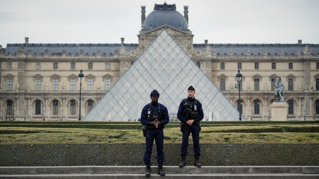 More arrests in jaw dropping Louvre Museum jewels heist