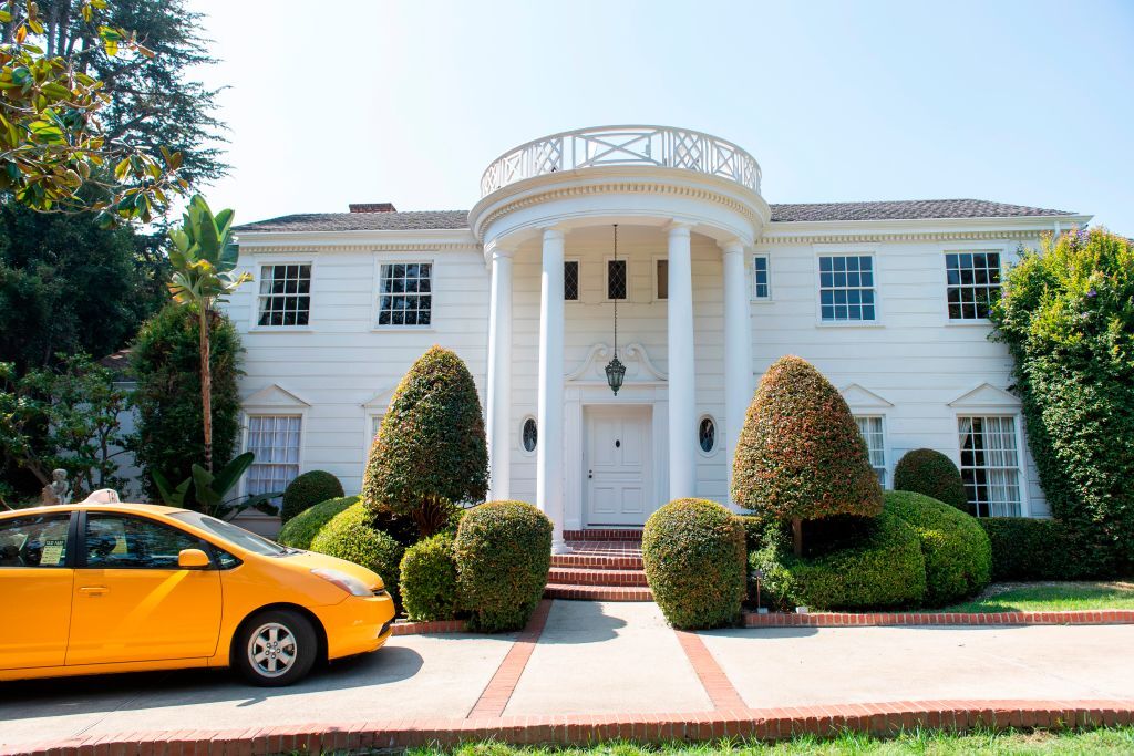 US ENTERTAINMENT TELEVISION AIRBNB FRESH PRINCE