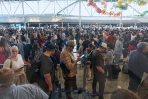 APTOPIX Travel Delays