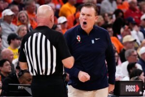 B10 Illinois Wisconsin Basketball