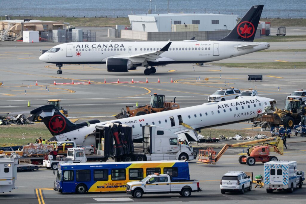 NY LaGuardia Crash