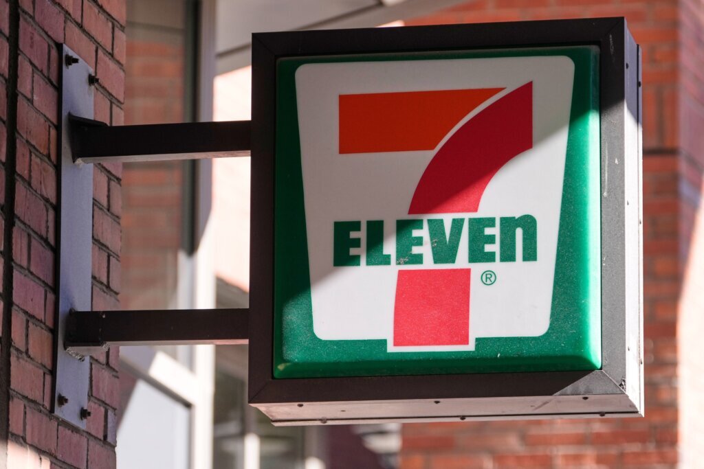 7 Eleven Closures
