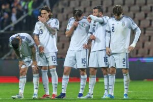 APTOPIX Bosnia Italy WCup Soccer