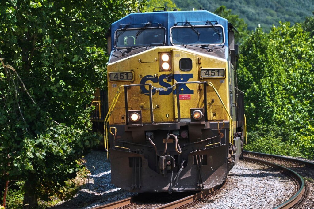 CSX Earns
