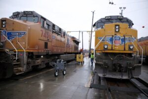 Earns Union Pacific