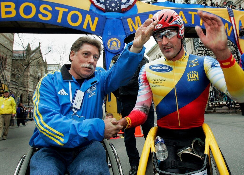 Obit Bob Hall