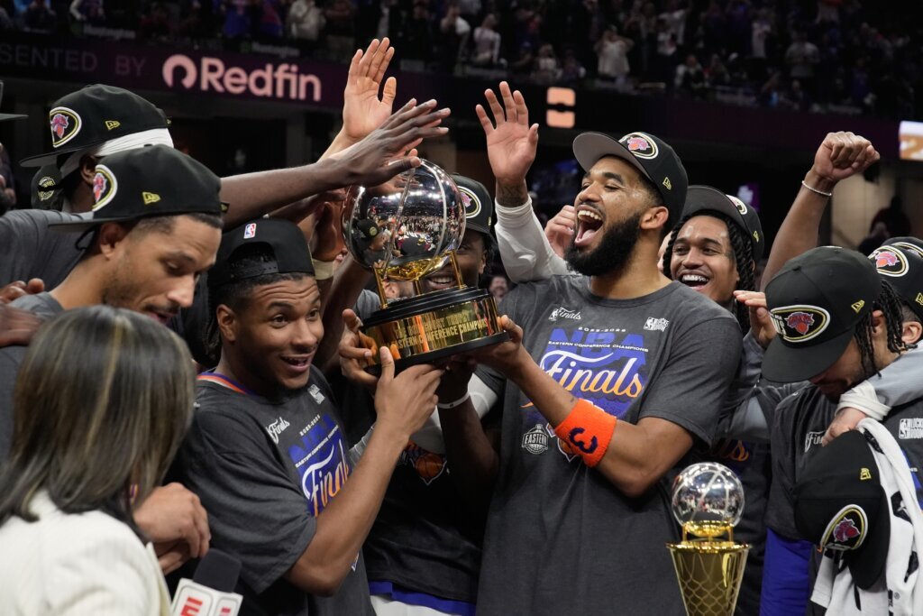 APTOPIX Knicks Cavaliers Basketball