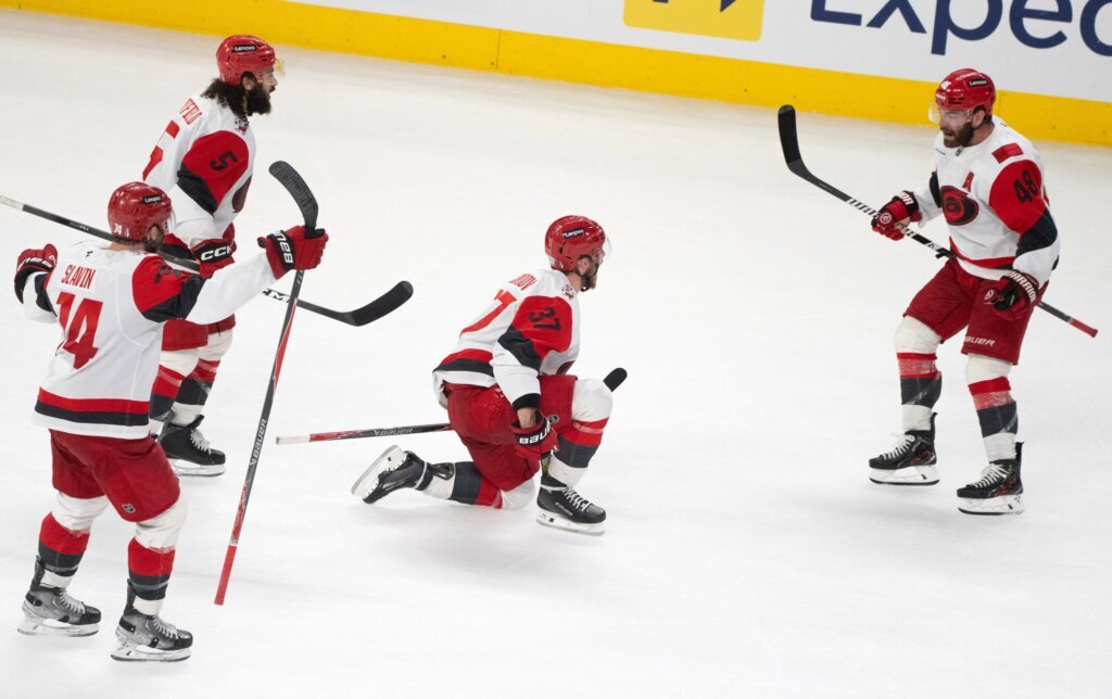 CORRECTION Hurricanes Canadiens Hockey