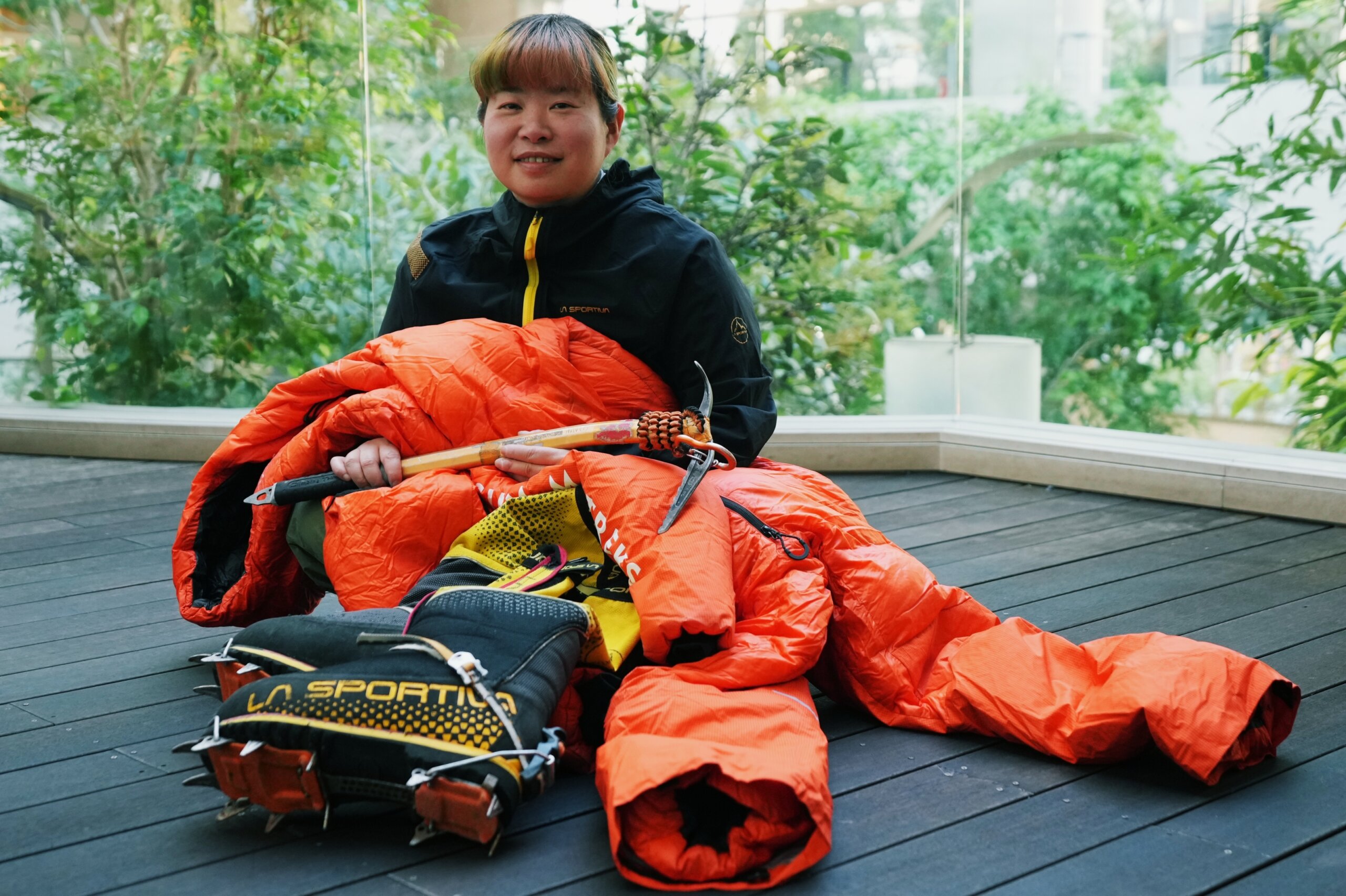 Japan Nurse Climber