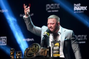 UFC McGregor Returning
