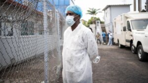Latest news on Ebola outbreak as experts warn about misinformation online
