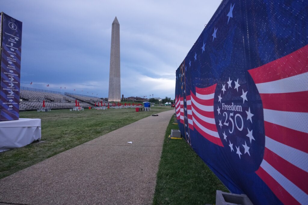 The Salute to America stage is empty after the area was evacuated because of incoming storms at the Independence Day event honoring the nation's 250th anniversary, Saturday, July 4, 2026, on the National Mall in Washington. (AP Photo/Alex Brandon)