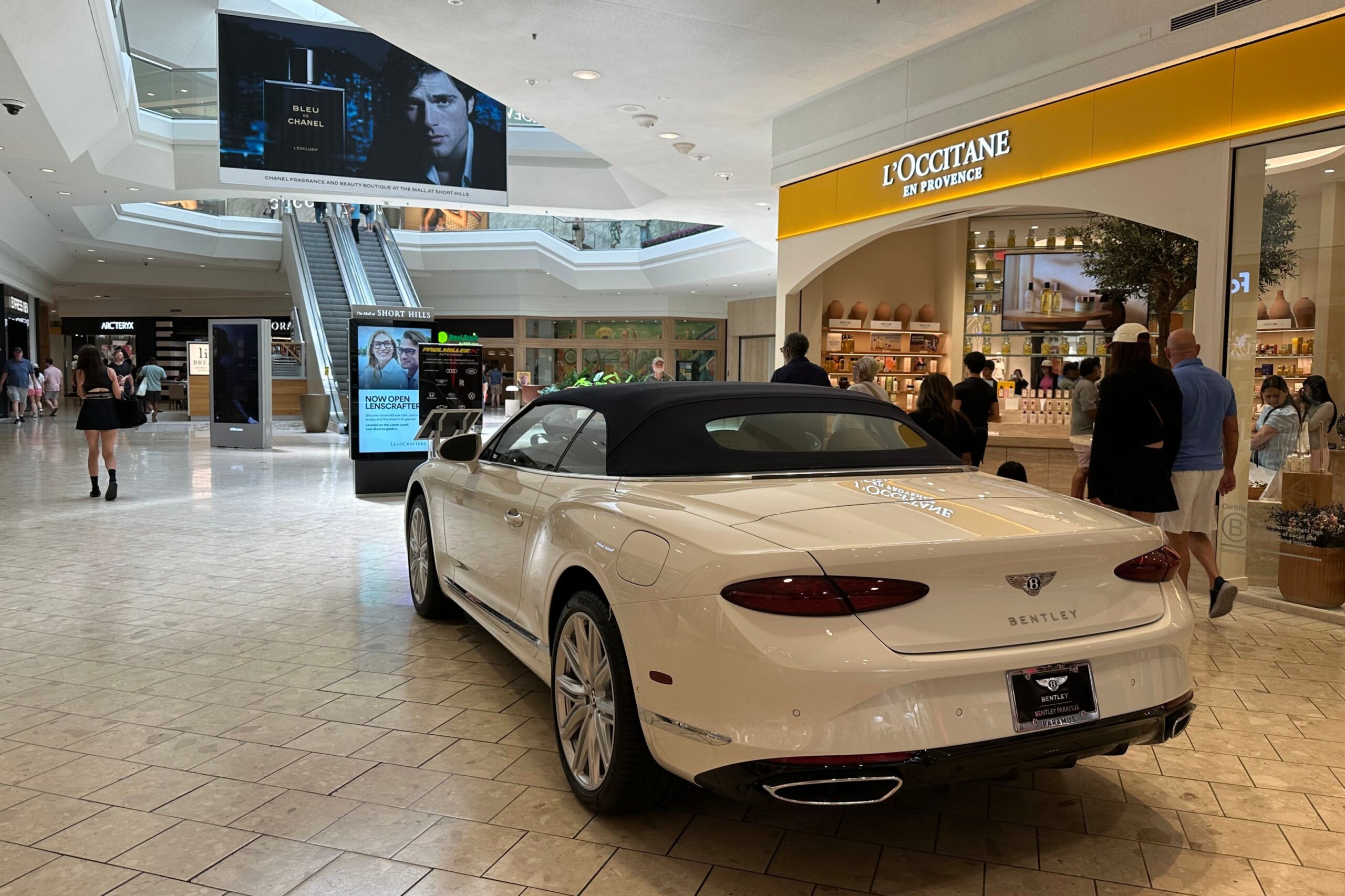 America 250 Objects Malls