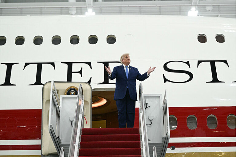 TOPSHOT US POLITICS TRUMP QATAR AVIATION