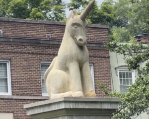 Do you know about this obscure pair of DC unicorn statues?