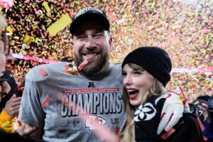 Taylor Swift Travis Kelce