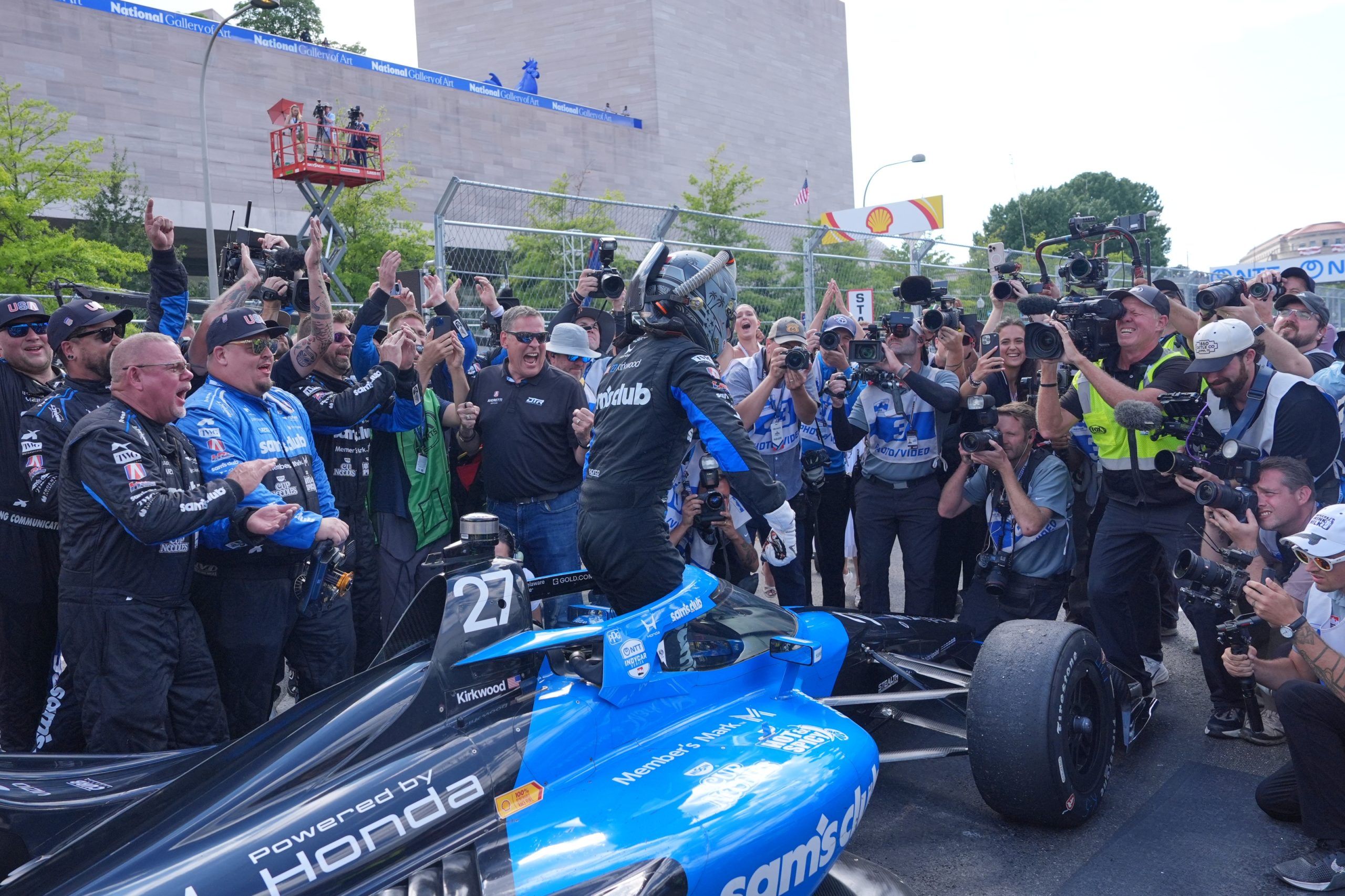 Freedom 25 IndyCar Trump