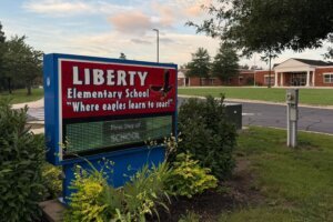 Students head back to school in Loudoun with new tech pilot, revised dress code